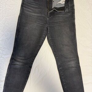 Wrangler Women's Dark Gray Skinny Jeans